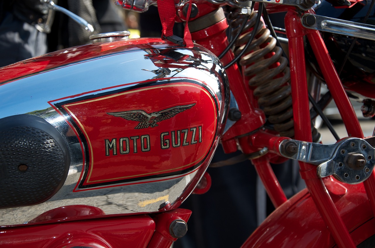 La storia della Moto Guzzi: le origini della leggenda